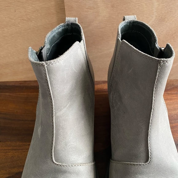 Sorel Evie II Gray Side Zip Chelsea Boots Ankle Booties Shoes Women's Size 8.5 - Picture 4 of 9